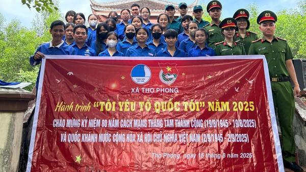 ĐOÀN XÃ THỌ PHONG TỔ CHỨC HÀNH TRÌNH ‘TÔI YÊU TỔ QUỐC TÔI” NĂM 2025
