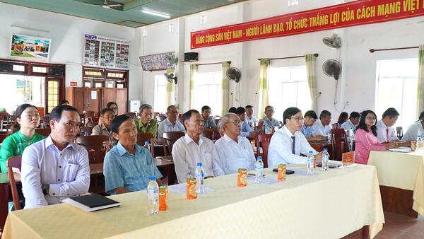 ĐẢNG ỦY XÃ THỌ PHONG TỔ CHỨC LỄ TRAO TẶNG  HUY HIỆU ĐẢNG (ĐỢT 02/9/2025)