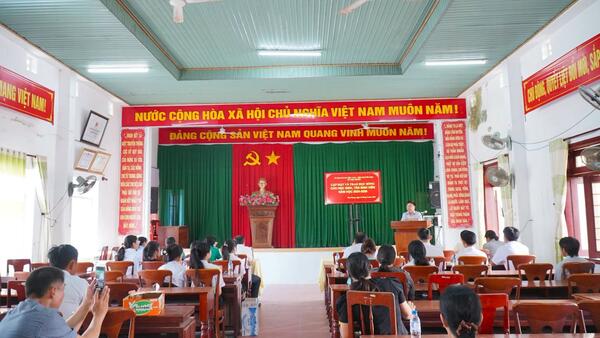 ỦY BAN MTTQ VIỆT NAM XÃ – HỘI KHUYẾN HỌC XÃ THỌ PHONG GẶP MẶT VÀ TRAO HỌC BỔNG CHO HỌC SINH, TÂN SINH VIÊN VƯỢT KHÓ VƯƠN LÊN HỌC GIỎI, XUẤT SẮC NĂM HỌC 2025-2026