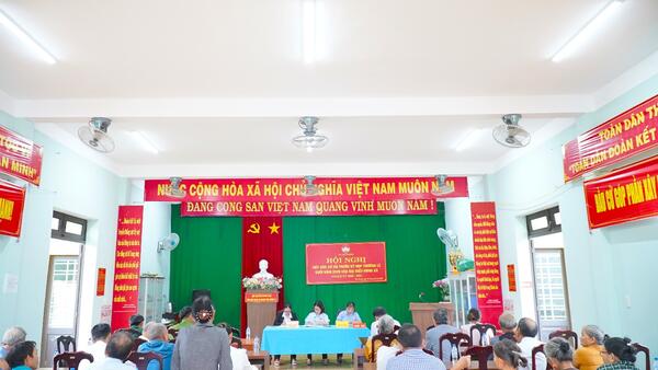 ĐẠI BIỂU HĐND XÃ TIẾP XÚC CỬ TRI TẠI THÔN THỌ TRUNG